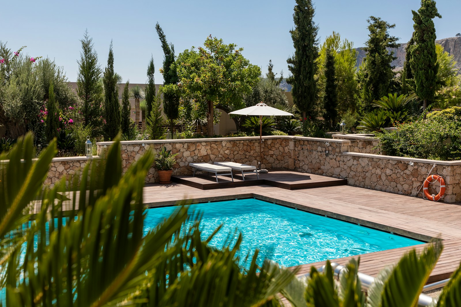 Wooding Jeffrey pool services
